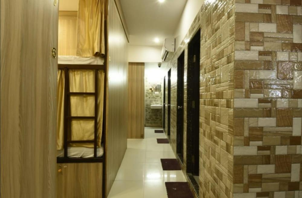 Hotel Golden Palace มุมไบ ภายนอก รูปภาพ