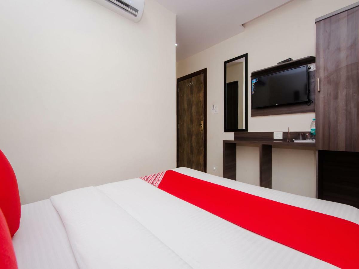 Hotel Golden Palace มุมไบ ภายนอก รูปภาพ
